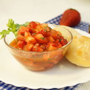 Рецепт Тартара клубнично-помидорный