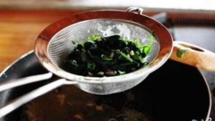 Рецепт сырного соуса с артишоками и шпинатом