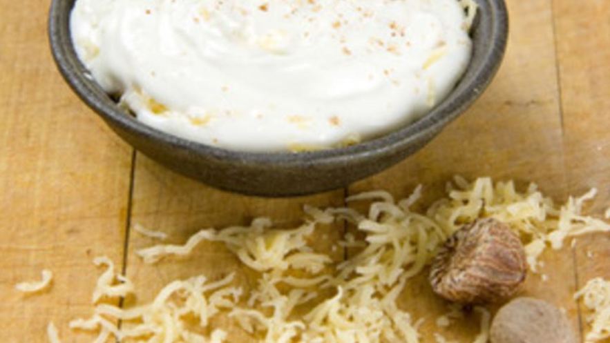 Рецепт сырного соуса с зеленым луком