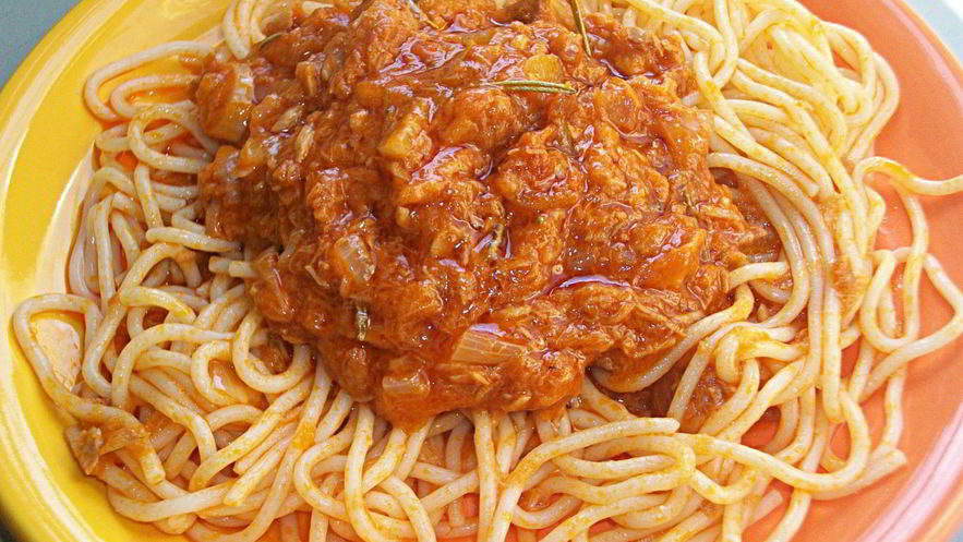 Рецепт томатного соуса с тунцом для спагетти