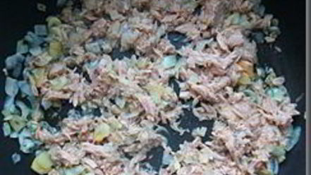 Рецепт томатного соуса с тунцом для спагетти