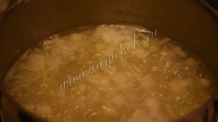 Рецепт борща на курином бульоне