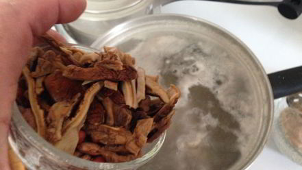 Рецепт борща с салом по-мужски