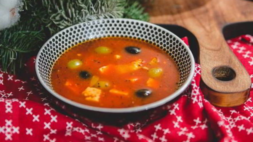 Рецепт борща царского с маслинами и осетриной