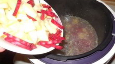 Рецепт борща в мультиварке со щавелем