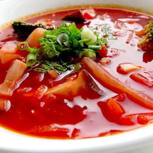 Рецепт Вегетарианского борща с грибами и брокколи