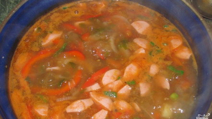 Рецепт зеленого борща со щавелем и крапивой