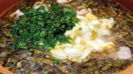 Рецепт зеленого борща со щавелем и яйцом