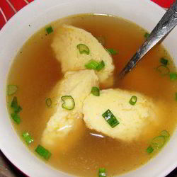 Рецепт Бульона с манными клецками