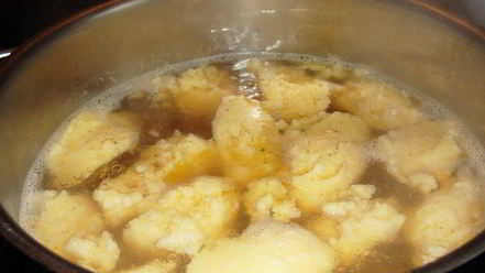 Рецепт бульона с манными клецками