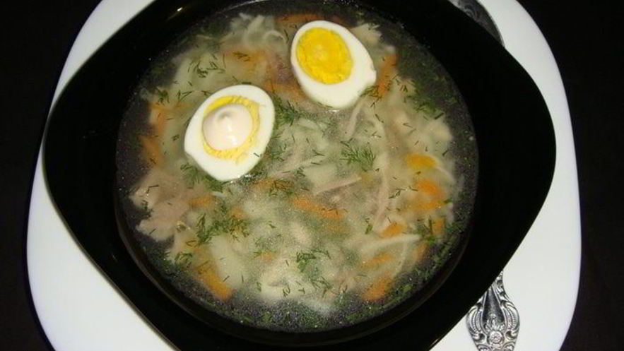 Рецепт домашней лапши на курином бульоне