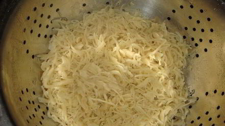 Рецепт домашней лапши на курином бульоне