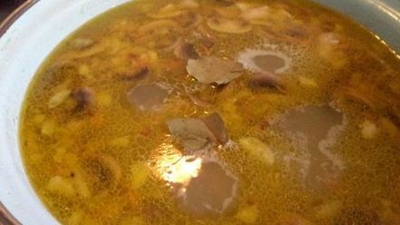 Рецепт грибного супа на курином бульоне