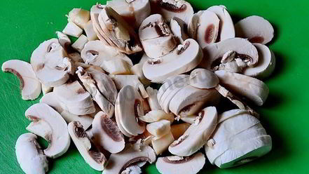 Рецепт грибного супа на мясном бульоне