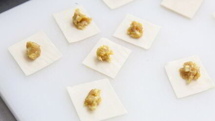 Рецепт наваристого бульона с мини-пельменями