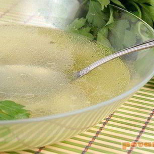 Рецепт Прозрачного мясного бульона-основы