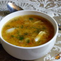 Пряный чечевичный суп на курином бульоне