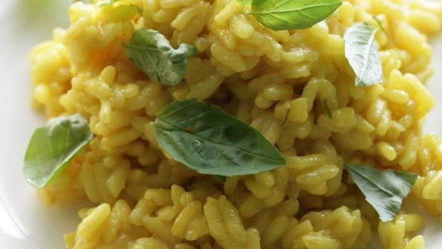 Рецепт ризотто миланезе с овощным бульоном и шафраном