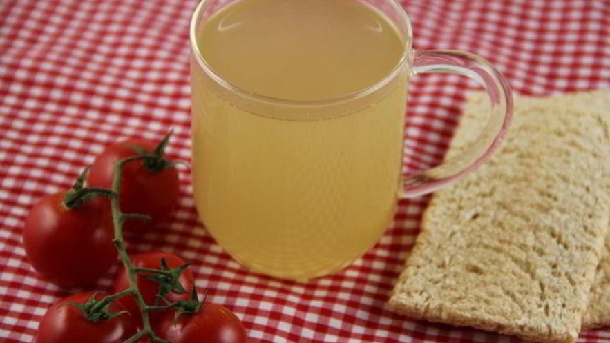 Рецепт рыбного бульона с белым вином, тимьяном и анисом