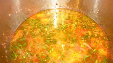 Рецепт супа на курином бульоне с мускатной тыквой и луком