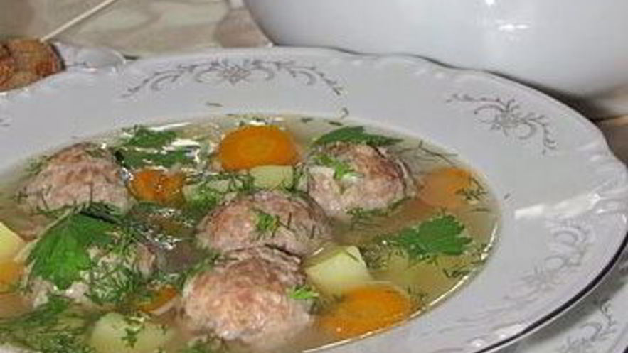 Рецепт супа с фрикадельками на курином бульоне