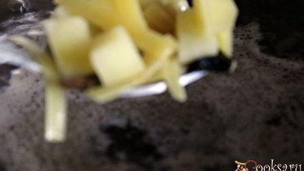 Рецепт супа с сушеными грибами и лапшой на курином бульоне