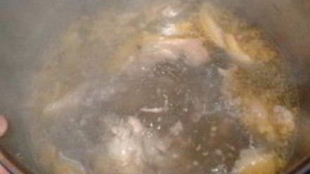 Рецепт весеннего бульона с грибами