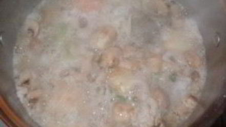 Рецепт весеннего бульона с грибами