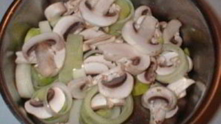 Рецепт весеннего бульона с грибами