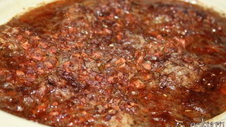 Рецепт запеченной говядины в вине и курином бульоне