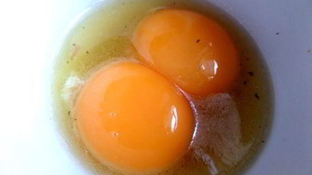 Рецепт французского чесночного супа с сырными гренками