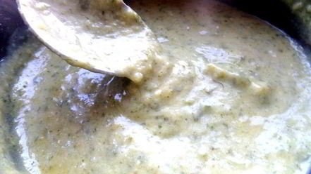 Рецепт французского чесночного супа с сырными гренками