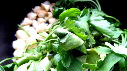 Рецепт французского чесночного супа с сырными гренками