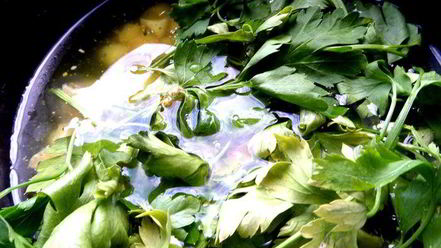 Рецепт французского чесночного супа с сырными гренками