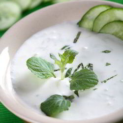 Рецепт Белого гаспачо с виноградом и огурцами
