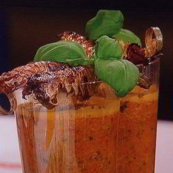 Рецепт Гаспачо из паприки с пикантно замаринованной креветкой