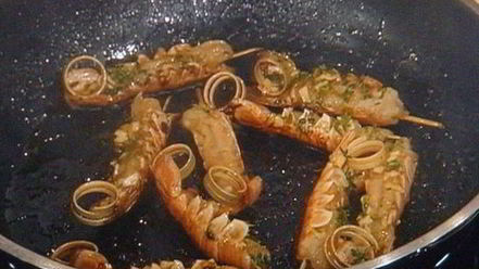 Рецепт гаспачо из паприки с пикантно замаринованной креветкой