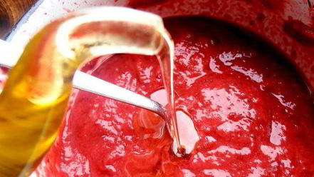 Рецепт гаспачо из ревеня и вишни