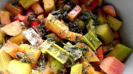 Рецепт гаспачо из ревеня и вишни