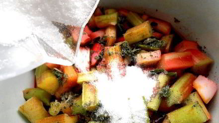 Рецепт гаспачо из ревеня и вишни