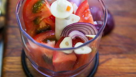 Рецепт гаспачо с крабовыми палочками