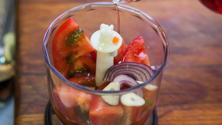 Рецепт гаспачо с крабовыми палочками