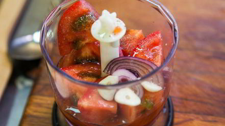 Рецепт гаспачо с крабовыми палочками