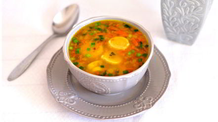 Рецепт горохового супа с чесночными рулетиками