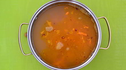 Рецепт горохового супа с чесночными рулетиками