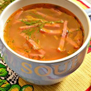 Рецепт Горохового супа с копченой колбасой и зеленью