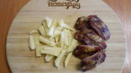 Рецепт горохового супа с копченостями в мультиварке