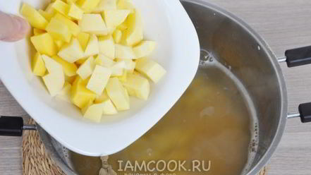 Рецепт горохового супа с копчеными крылышками