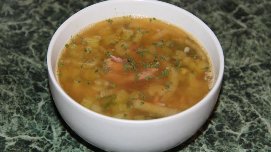 Рецепт горохового супа с сельдереем и тмином