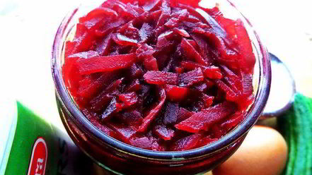 Рецепт холодника на кефире с маринованной свеклой